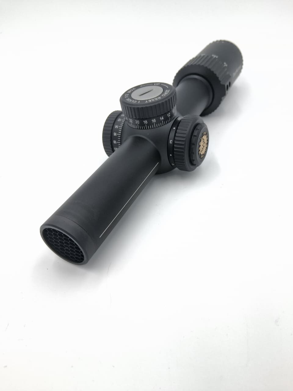 Mira Telescópica WestHunter HD-N 1.2-6x24 IR SFP