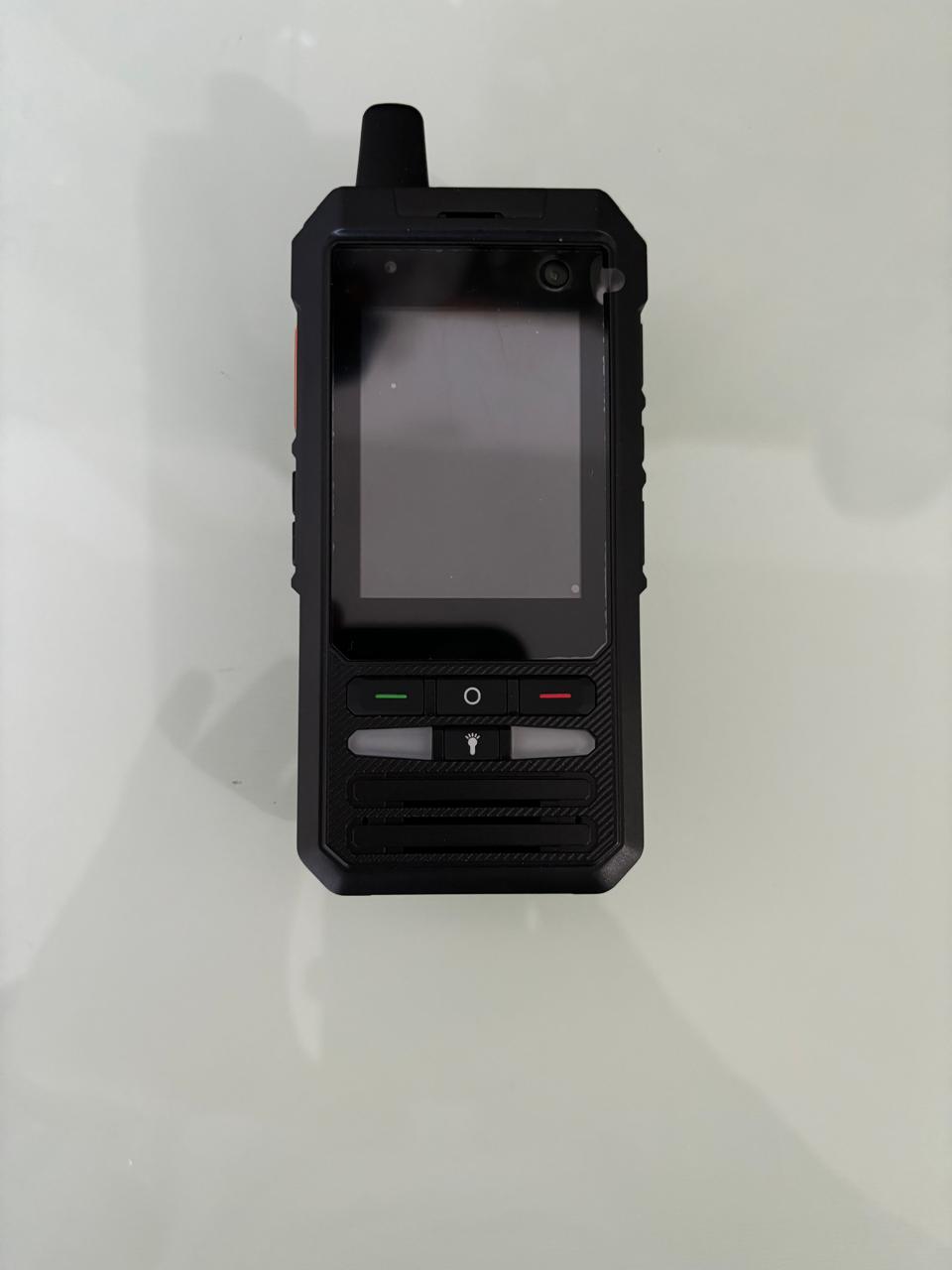 Celular Radio IP W8 Anysecu/Zello 4G