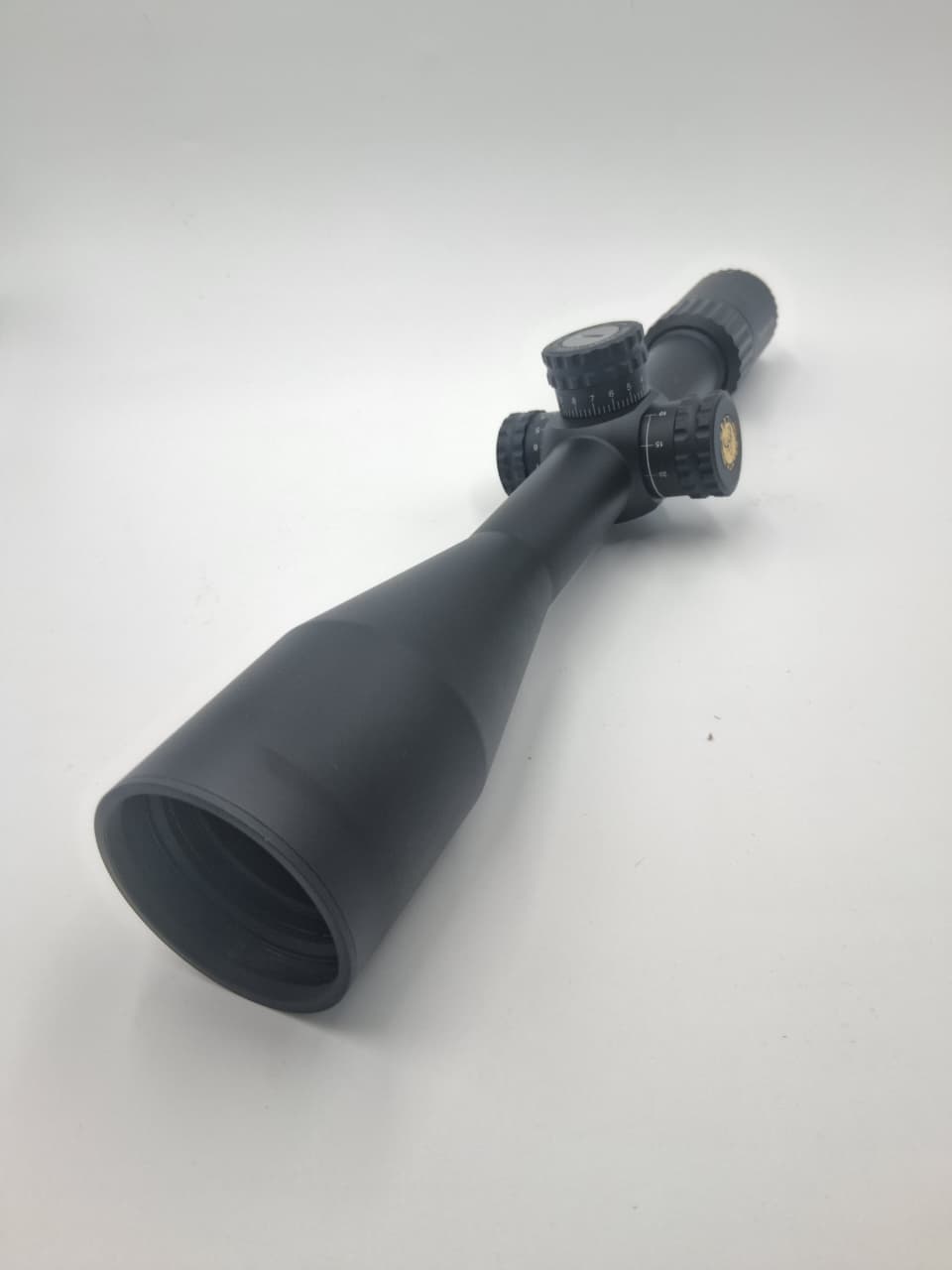 Mira Telescópica WestHunter HD-S 6-24x50 SFP